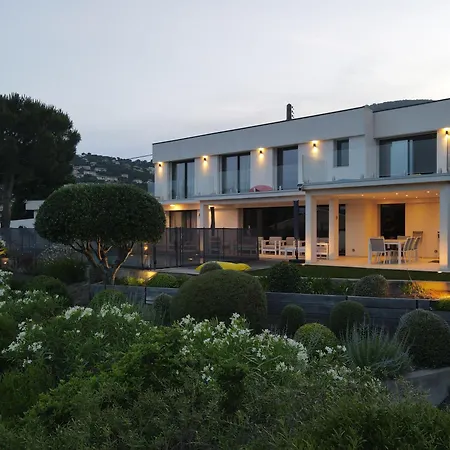 Blanche Villa Cavalaire-sur-Mer