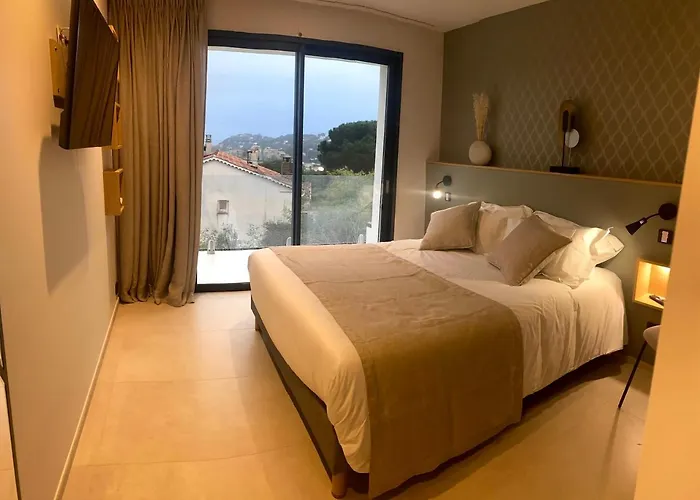 Blanche Villa Cavalaire-sur-Mer